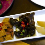 Tofu met pinda's, 'mashroom' en ei